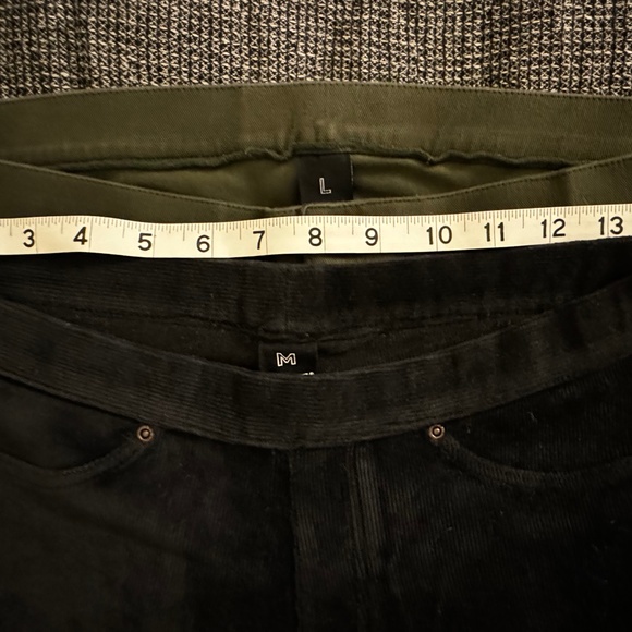 Hue Leggings in Black, Navy, Blue Dots, Olive Green and Black Corduroy, Size M. - Picture 15 of 16